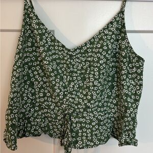 Wild Fable Floral Green Women's Top